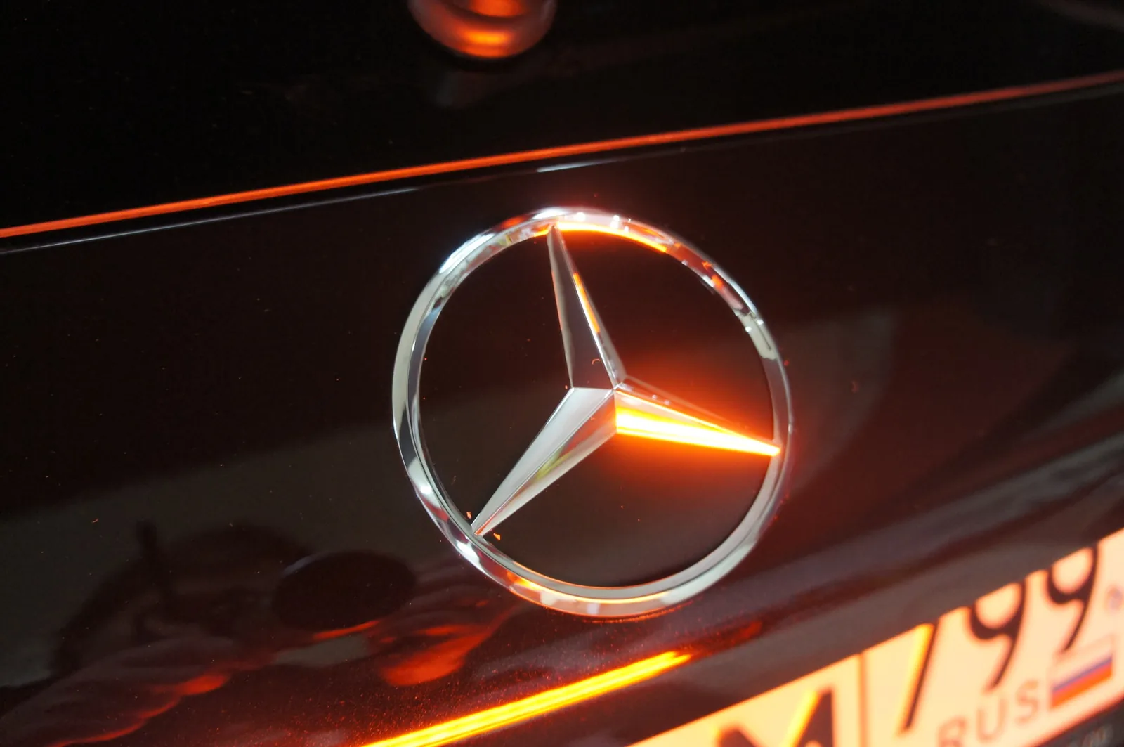 Обработка кузова Ceramic Pro 9h для Mercedes-Benz GLC
