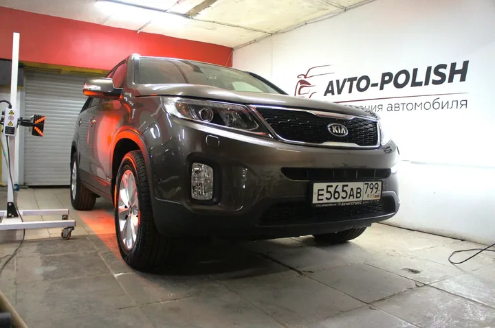 Обработка кузова Ceramic Pro 9h для Kia Sorento.