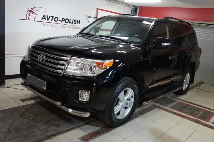 Восстановительная полировка для Land Cruiser 200