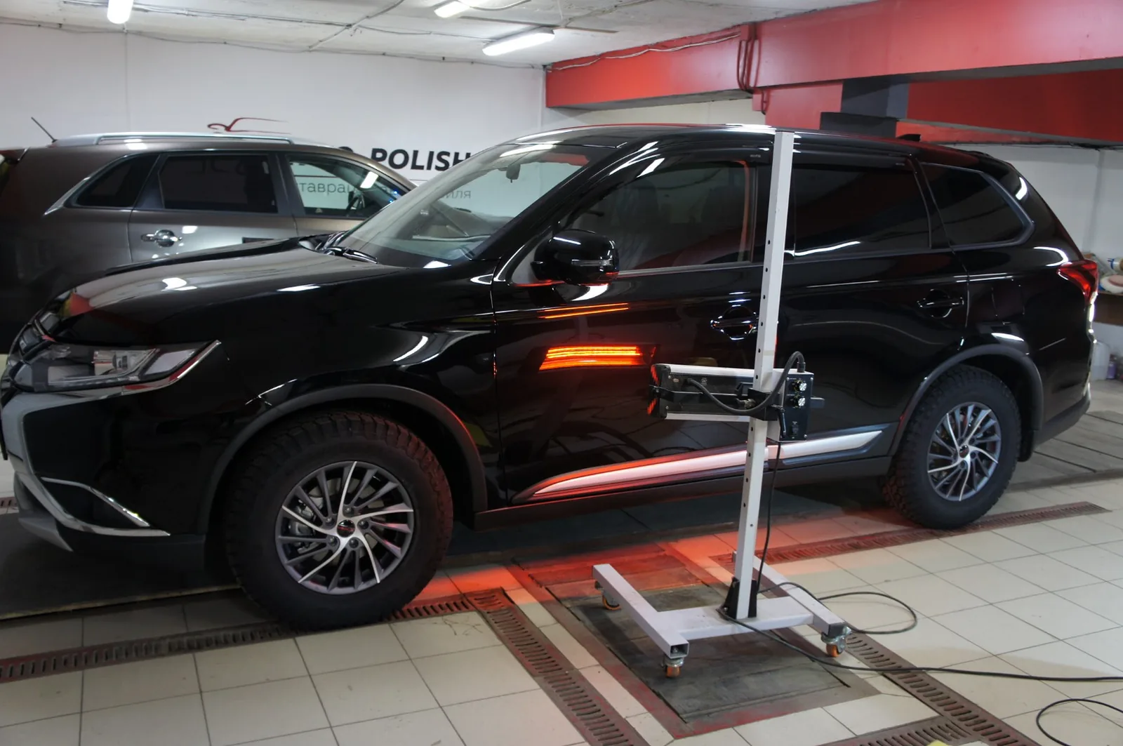 Восстановительная полировка для Mitsubishi + Ceramic Pro 9H и Ceramic Pro Leather