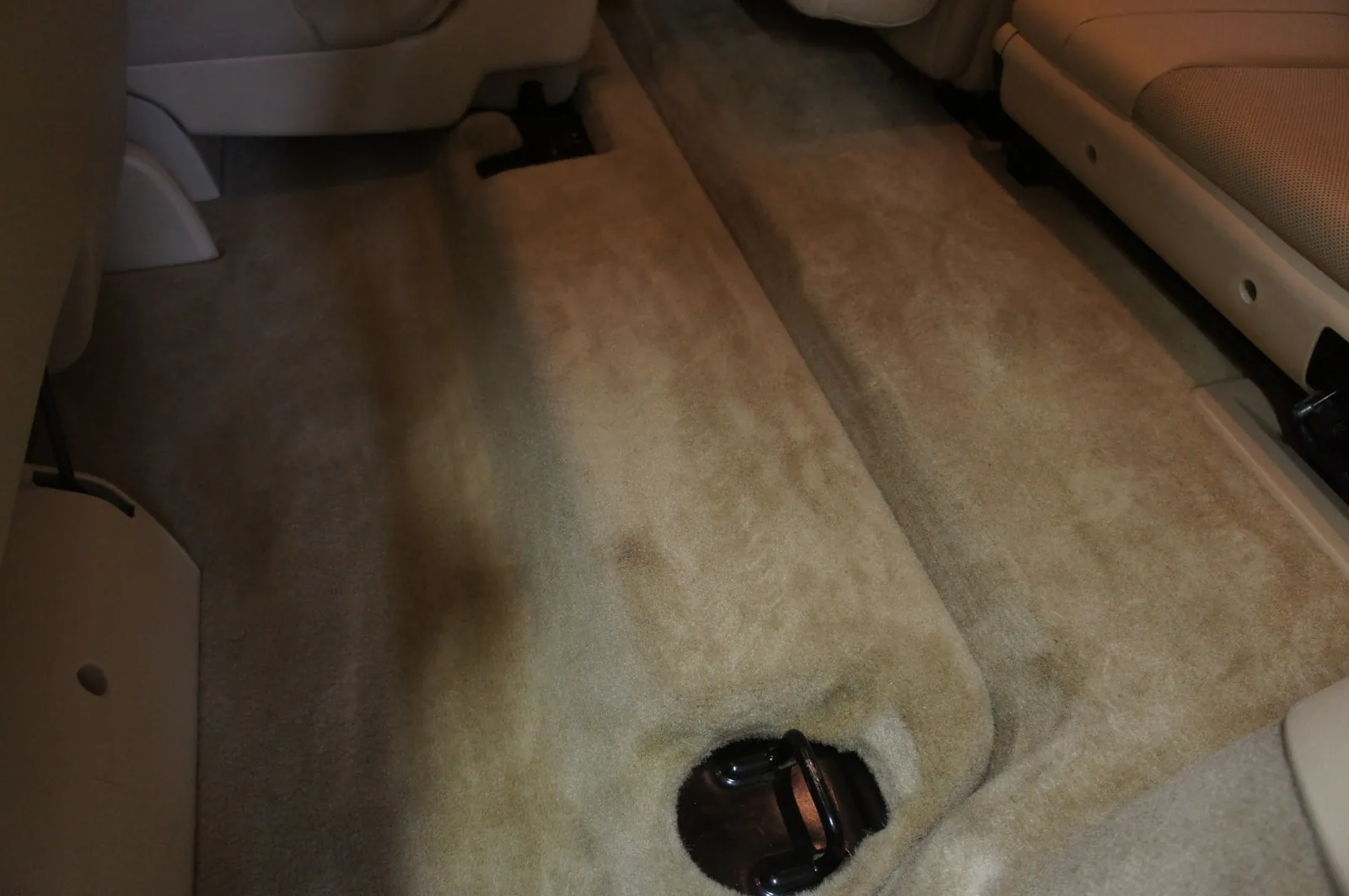 Химчистка салона для Cadillac Escalade