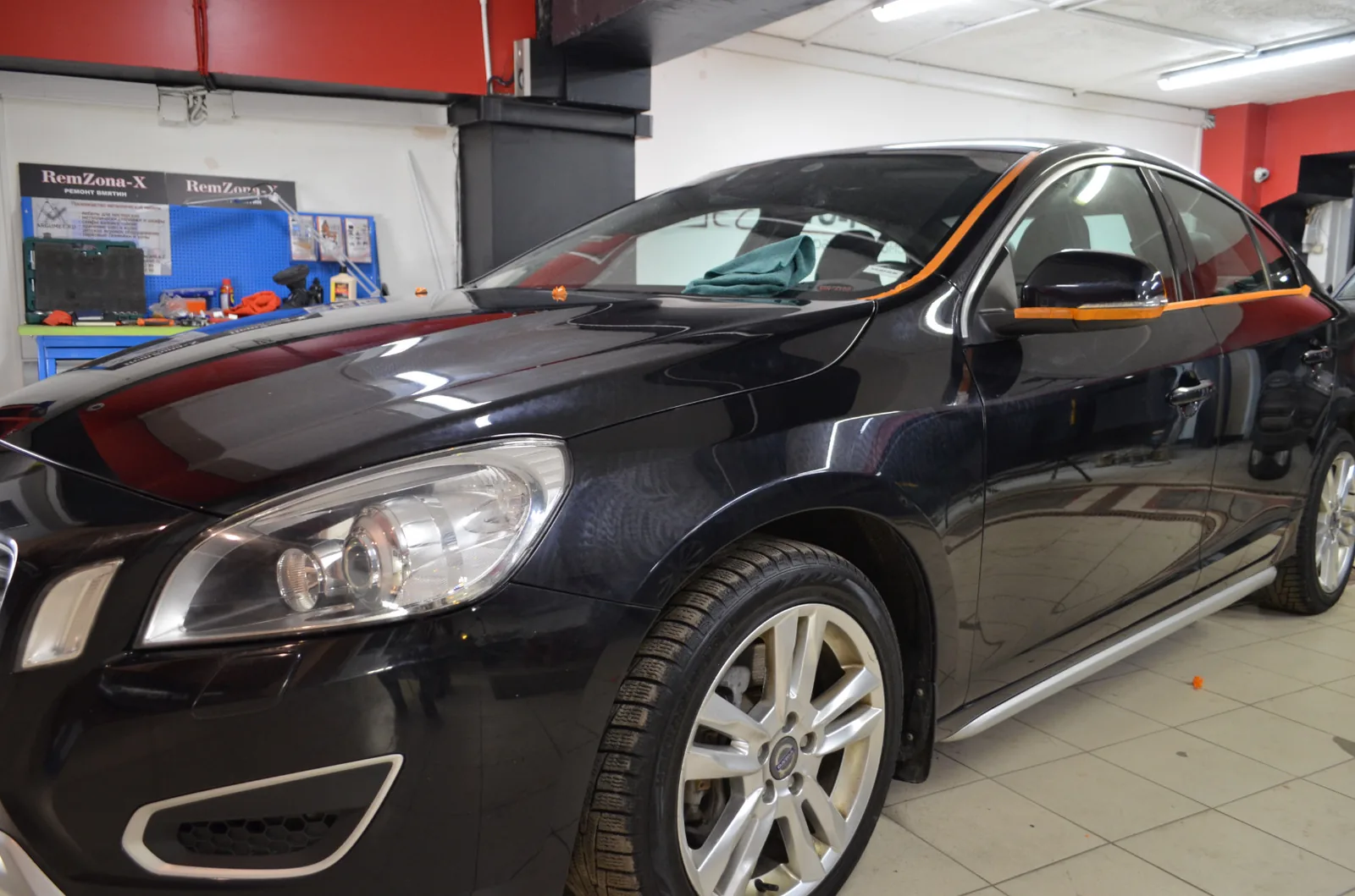 Восстановительная полировка+Meguiars Wax для Volvo S60