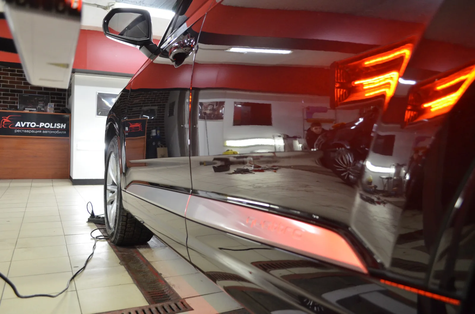 Восстановительная полировка Ceramic Pro 9H для Audi Q7