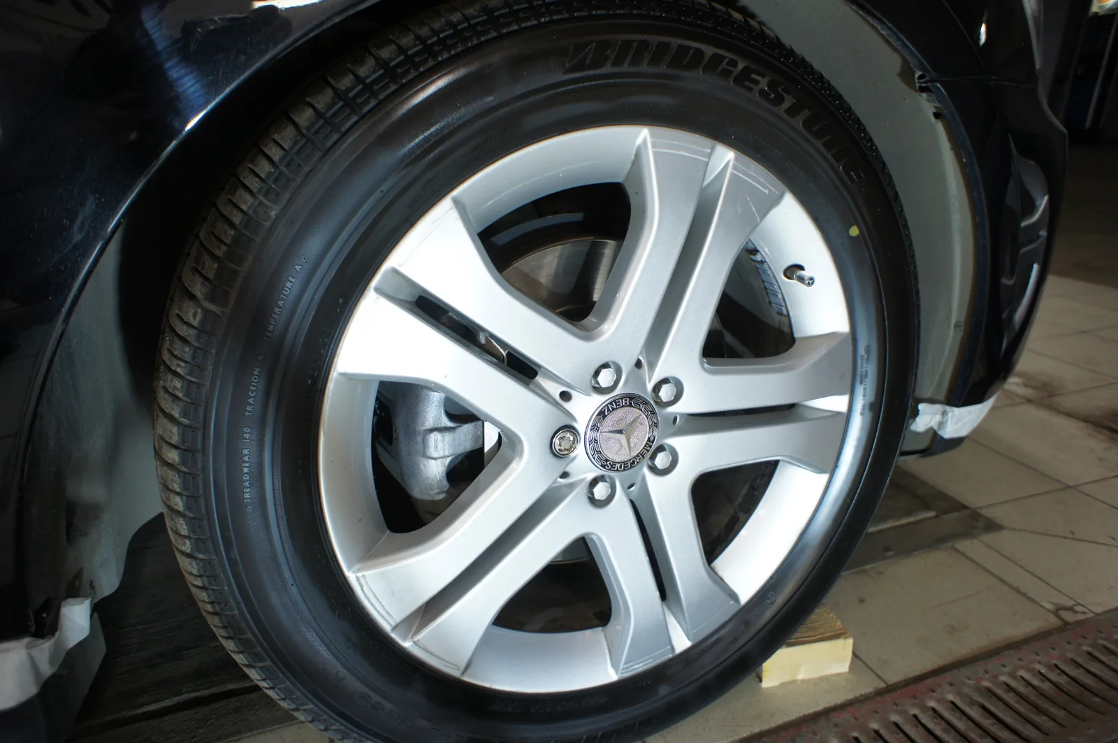 Химчистка дисков и обработка Ceramic Pro Wheel для MB GL
