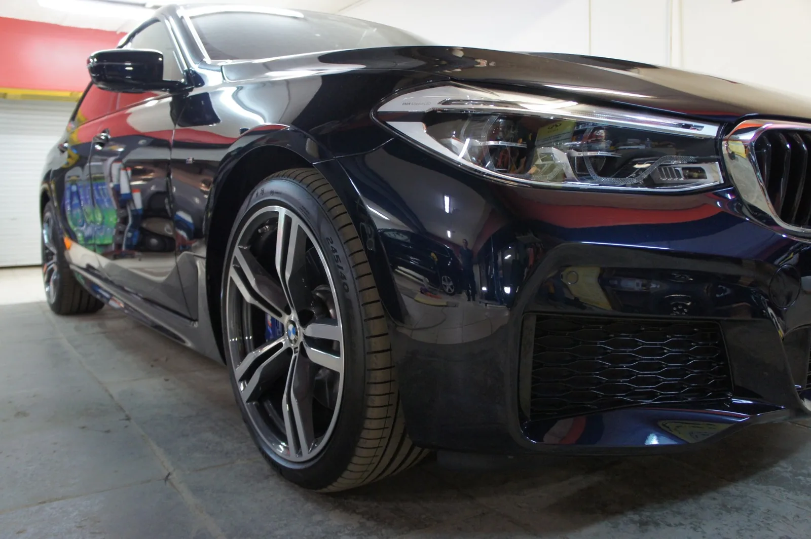 Восстановительная полировка + Gyeon Q2 для BMW GT