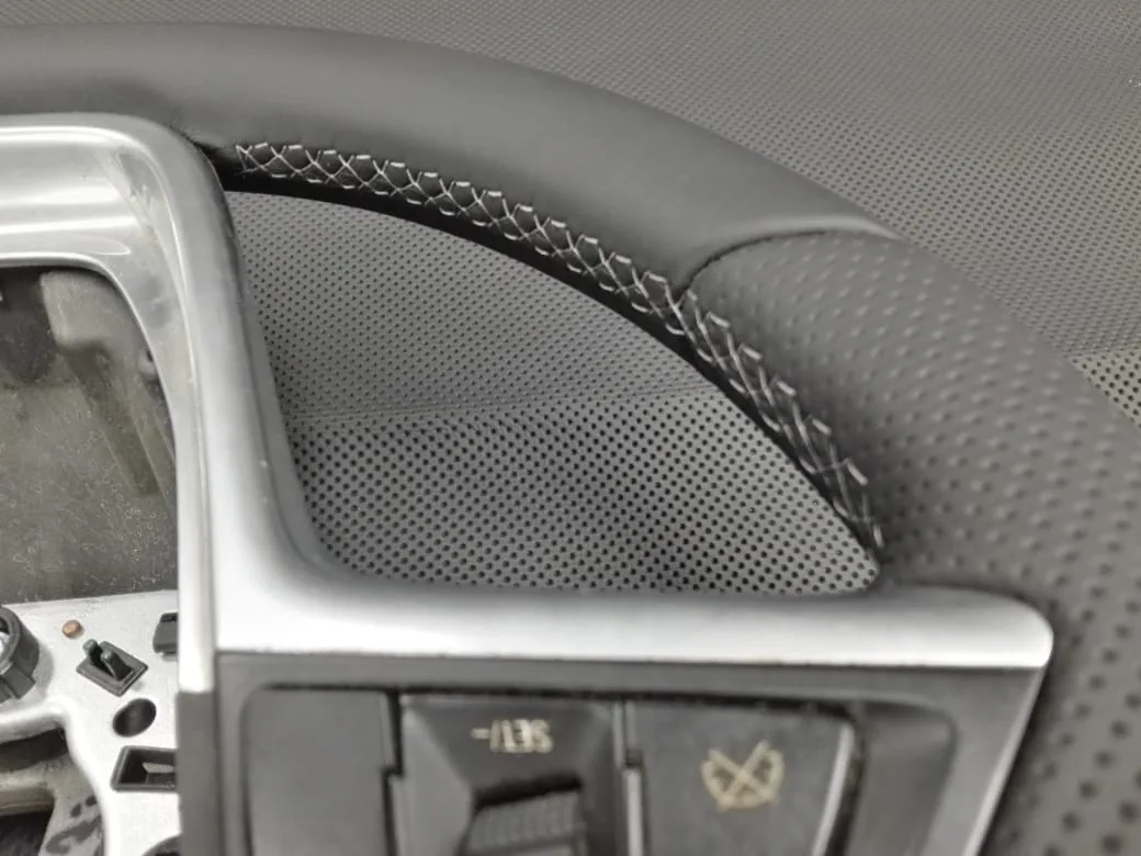 Перетяжка Руля для Opel Insignia