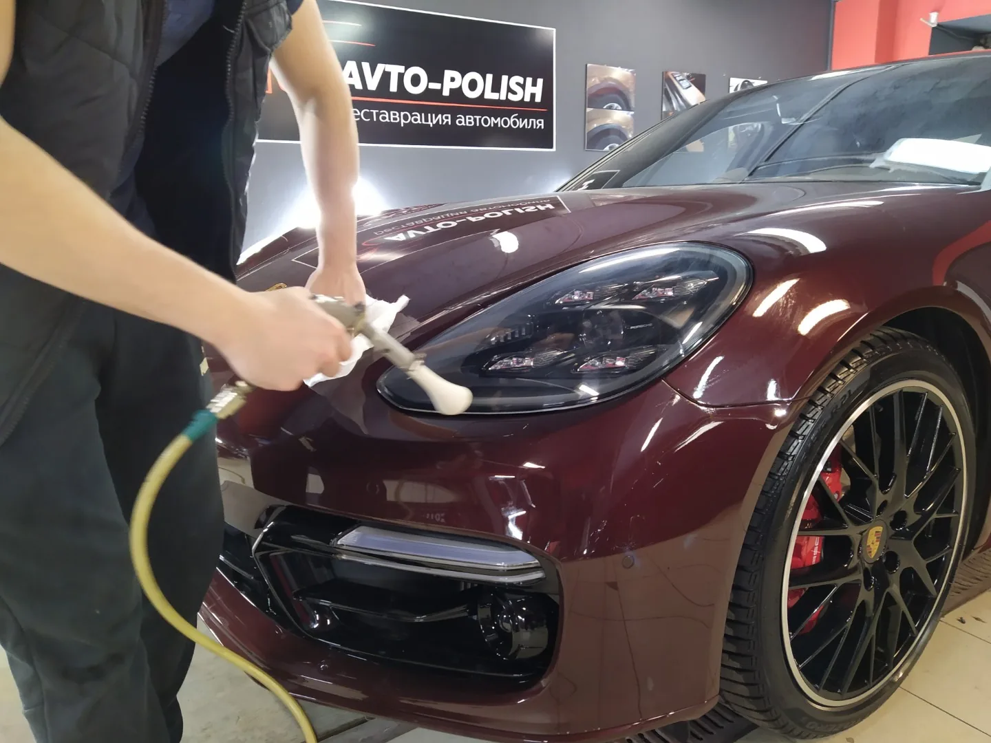 Нанесение Ceramic Pro 9H для Porsche Panamera