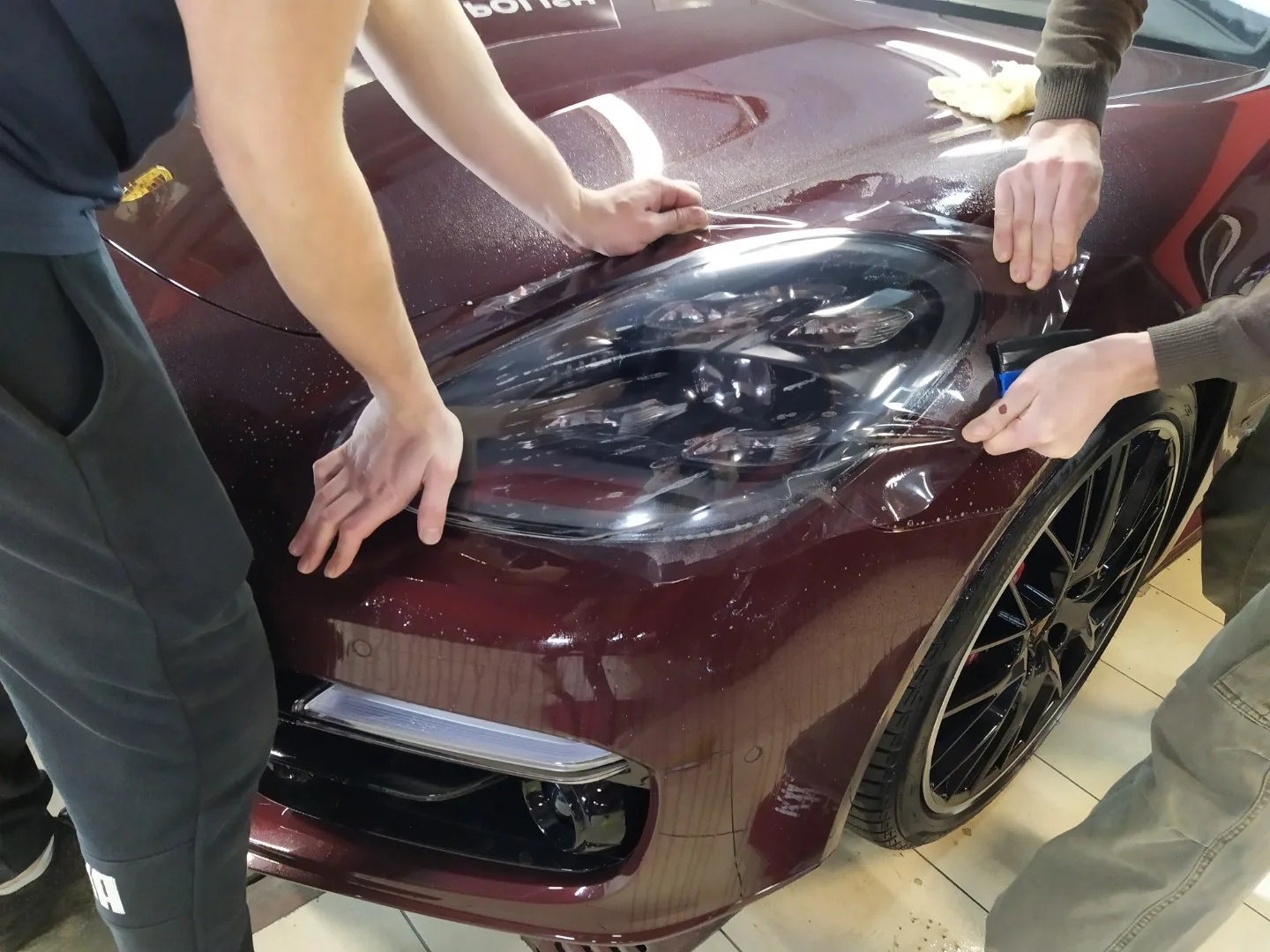 Нанесение Ceramic Pro 9H для Porsche Panamera
