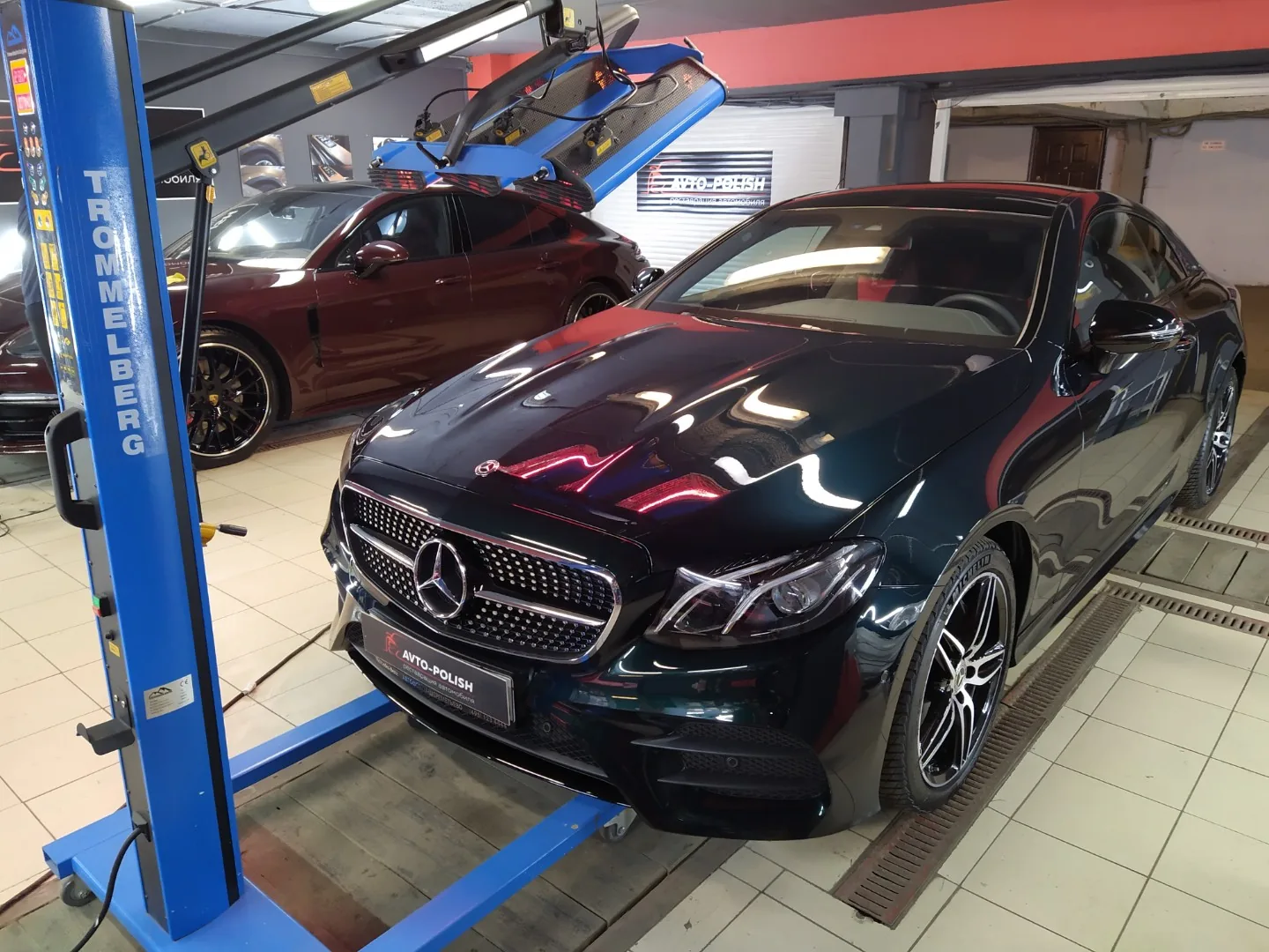 Покрытие Ceramic Pro 9H для Mercedes-Benz C