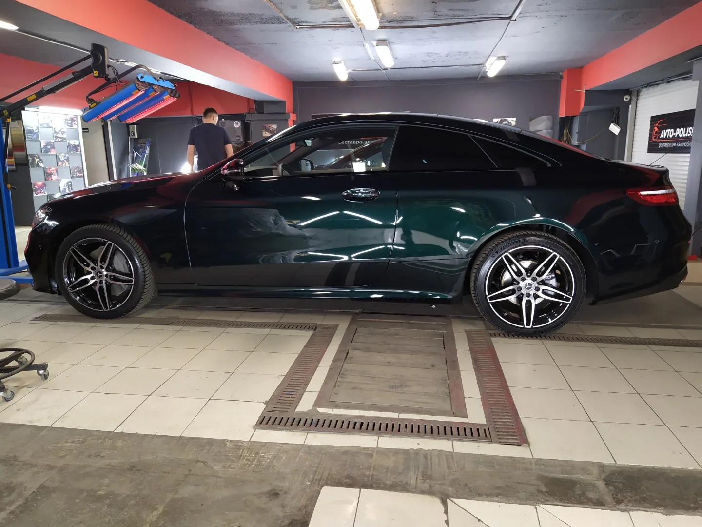 Покрытие Ceramic Pro 9H для Mercedes-Benz C