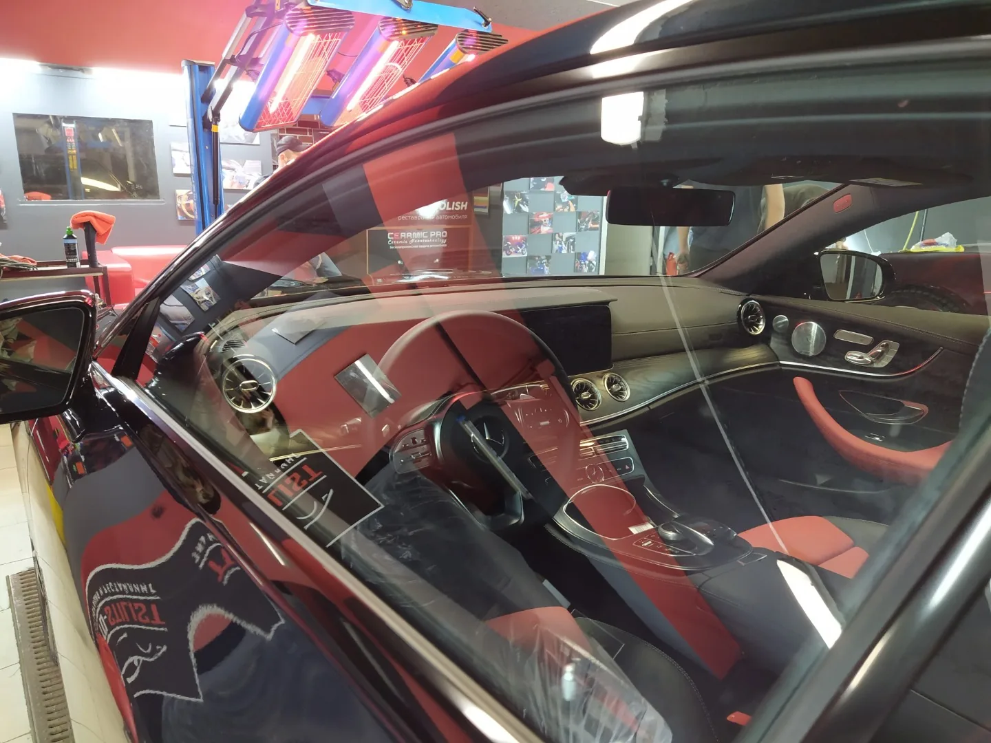 Покрытие Ceramic Pro 9H для Mercedes-Benz C