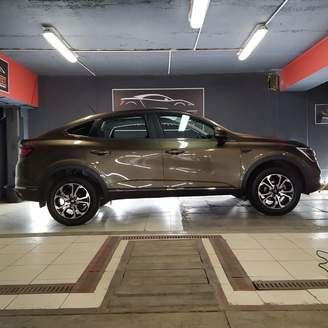 Нанесение Ceramic Pro 9H для Renault Arkana