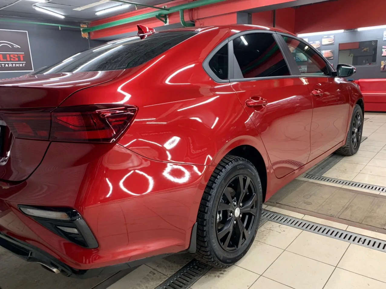 Нанесение Ceramic Pro 9H для Kia Serato