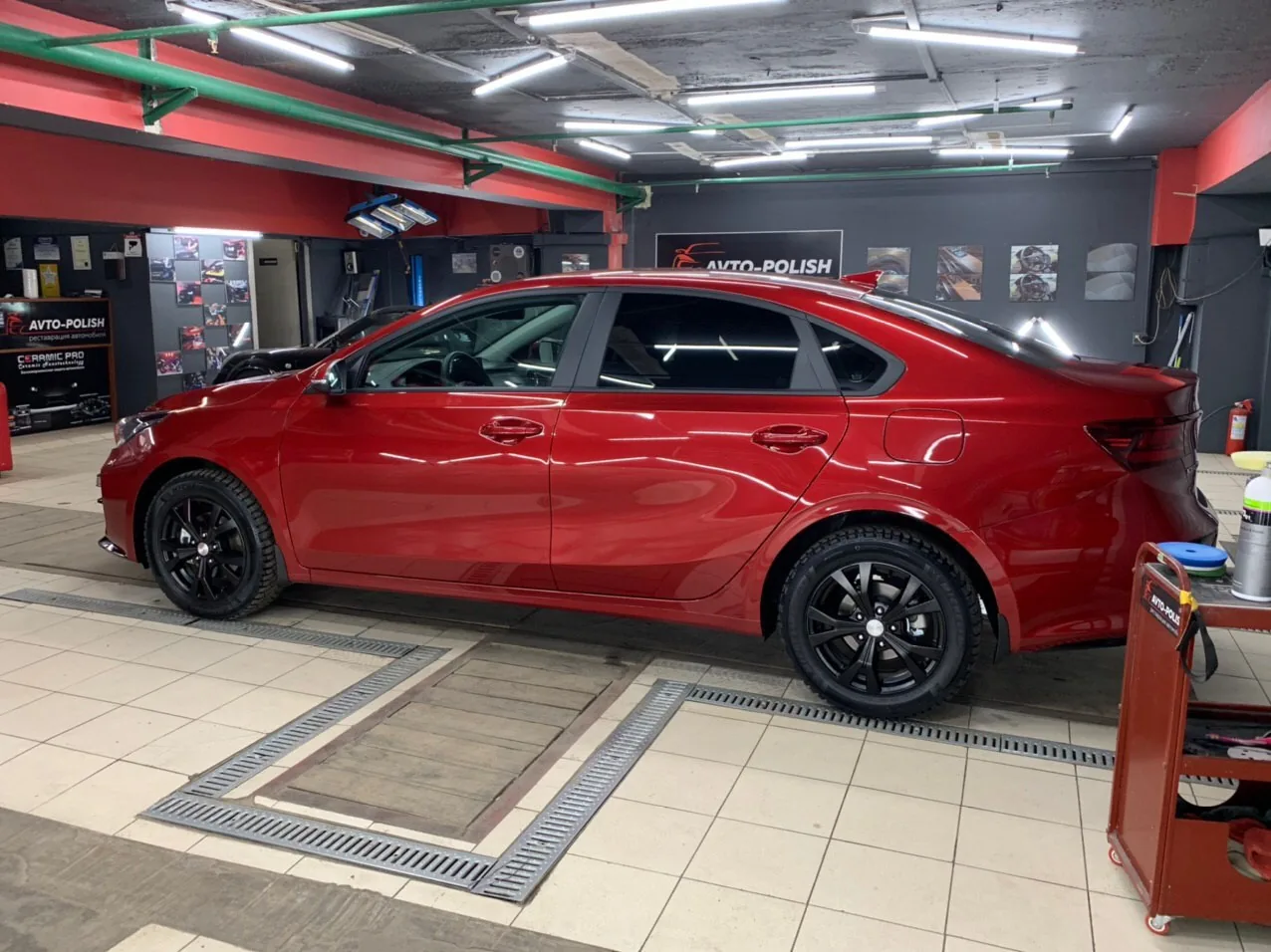 Нанесение Ceramic Pro 9H для Kia Serato