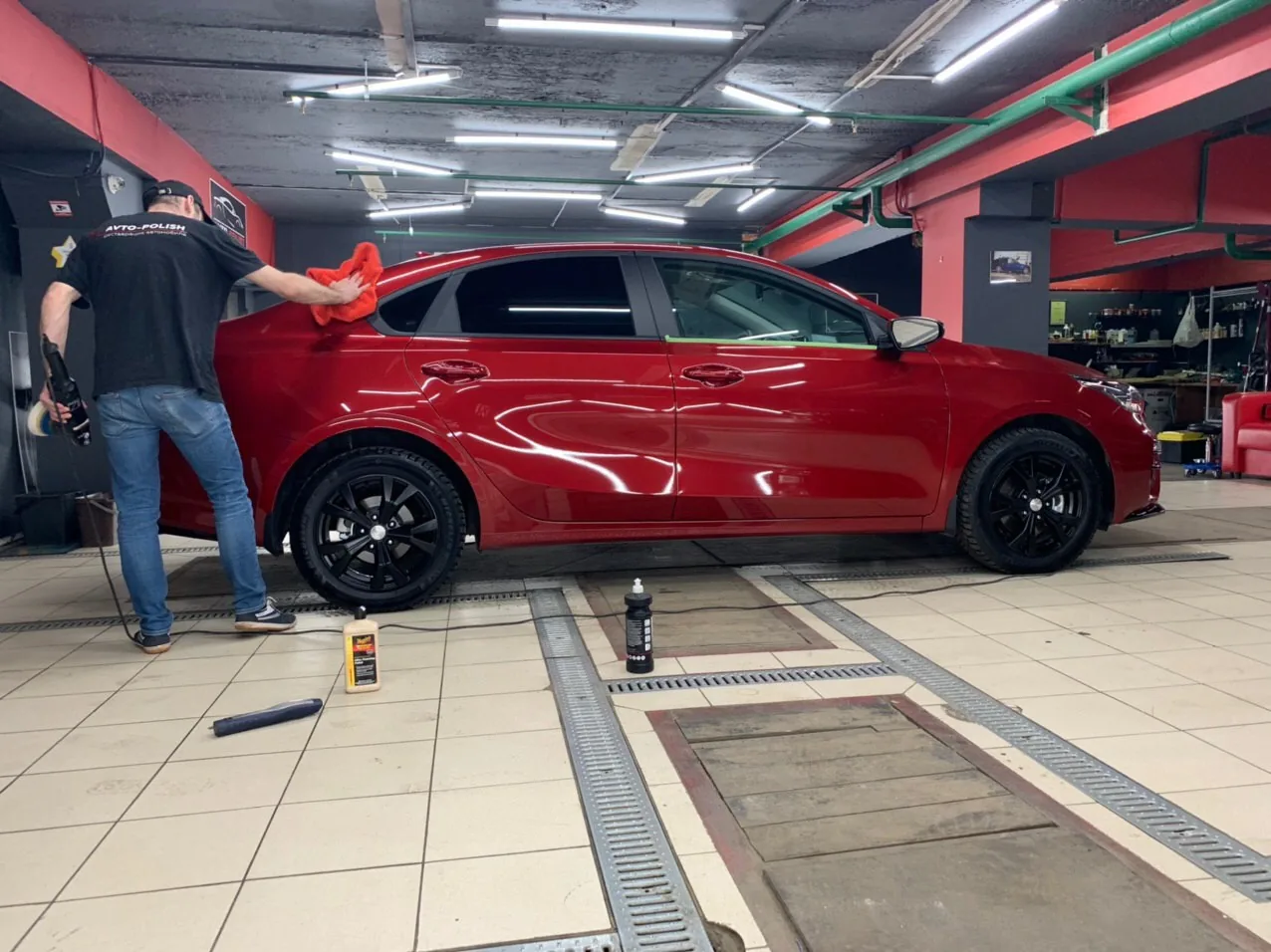 Нанесение Ceramic Pro 9H для Kia Serato