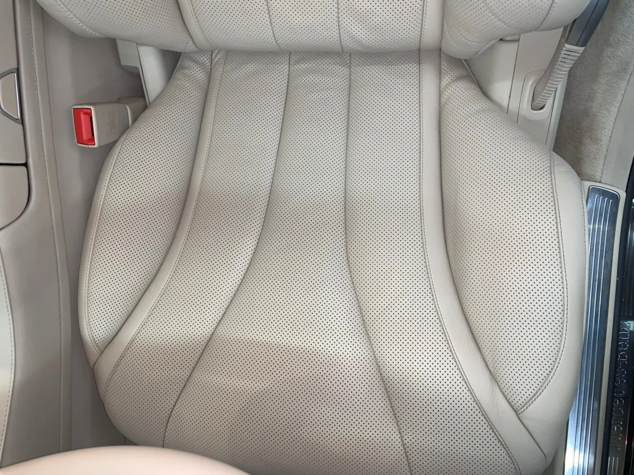 Покраска салона Mercedes-Benz
