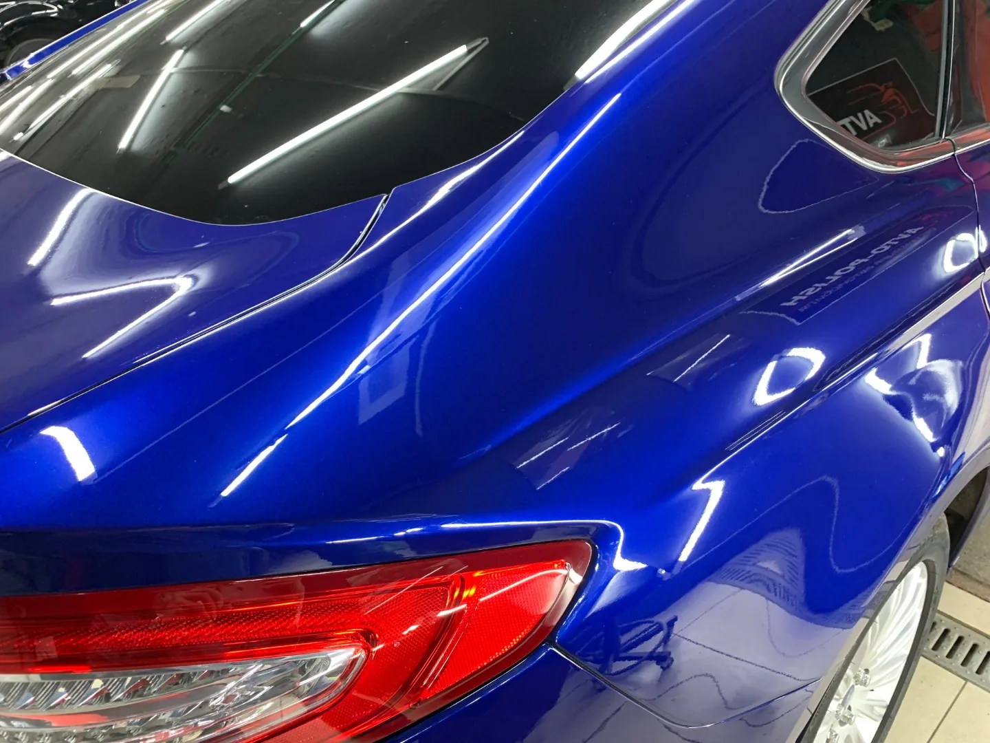 Полная полировка + подкраска сколов для Ford Mondeo