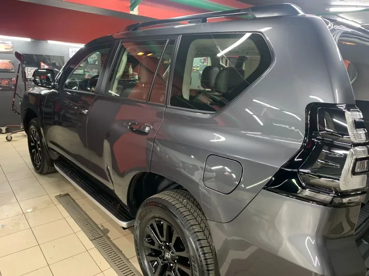 Тонировка LLumar + Антигравийная защита для Toyota Prado 2020