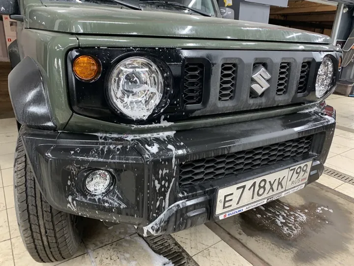 Оклейка фар пленкой для Suzuki Jimny