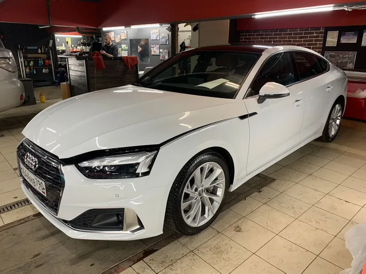 Оклейка зон риска полиуретановой пленкой SunTek для Audi A5