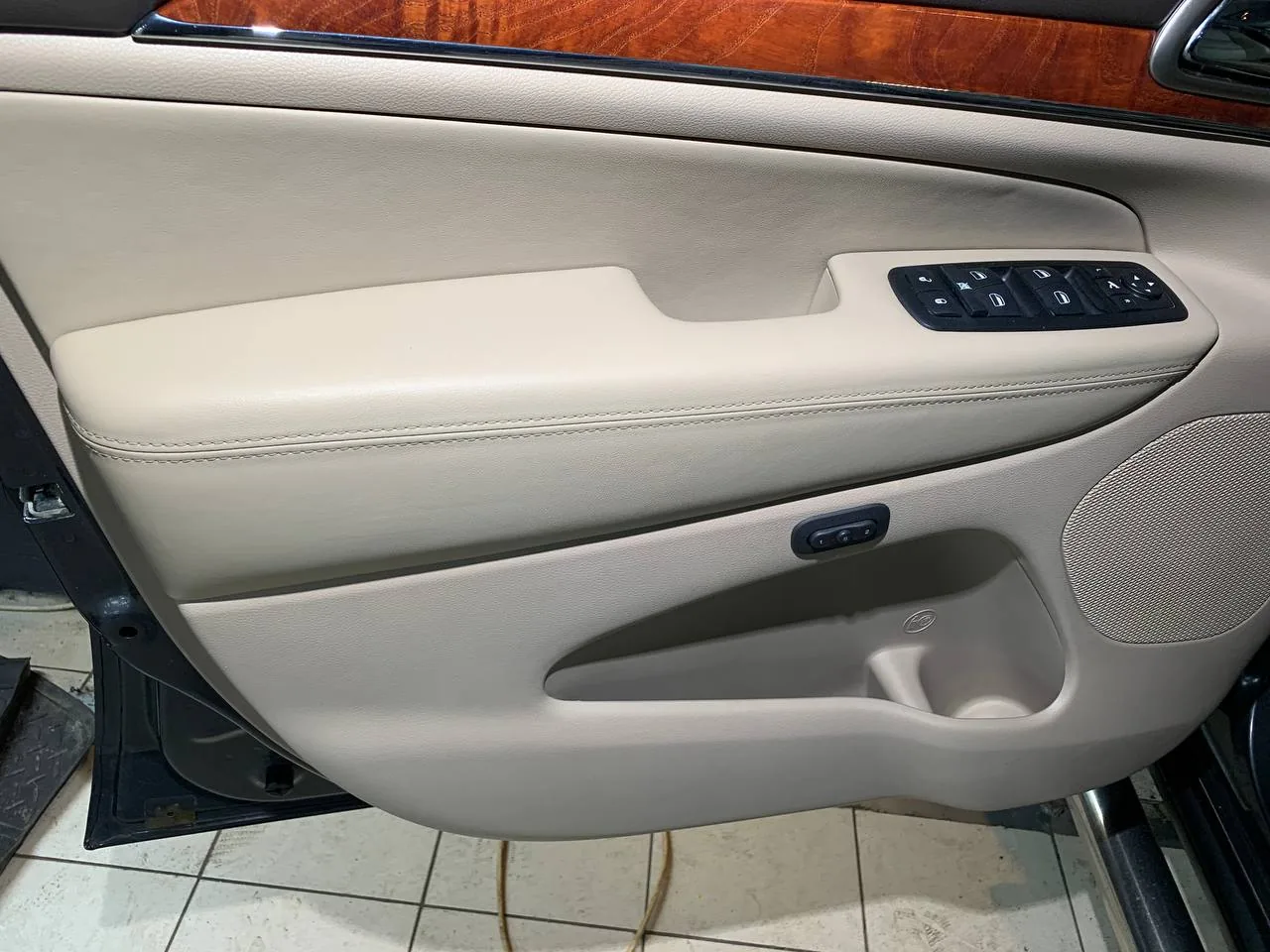 Покраска сидений и Химчистка для Jeep GC
