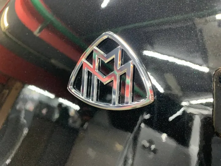 Ремонт пореза на коже для MB Maybach