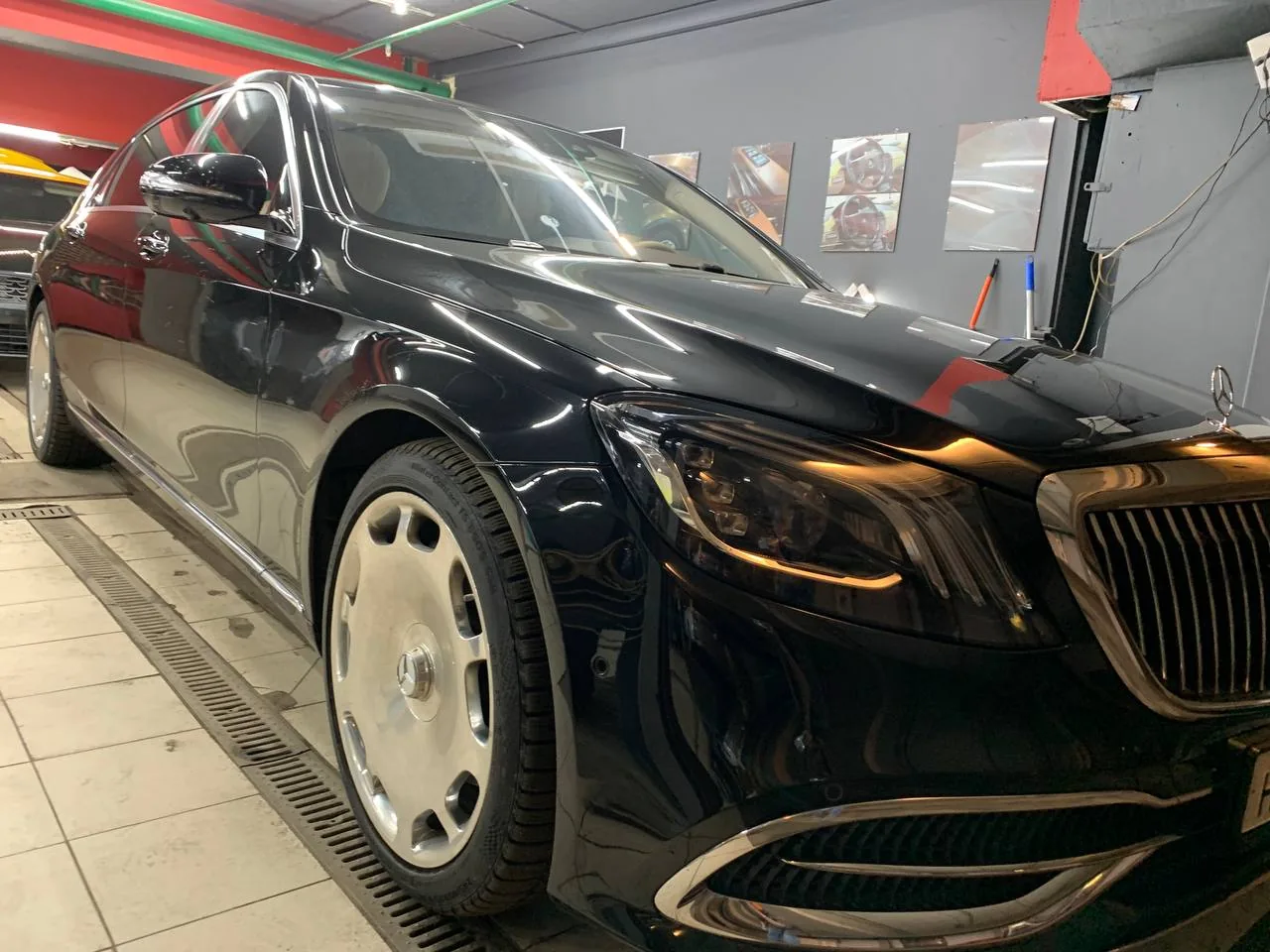 Ремонт пореза на коже для MB Maybach