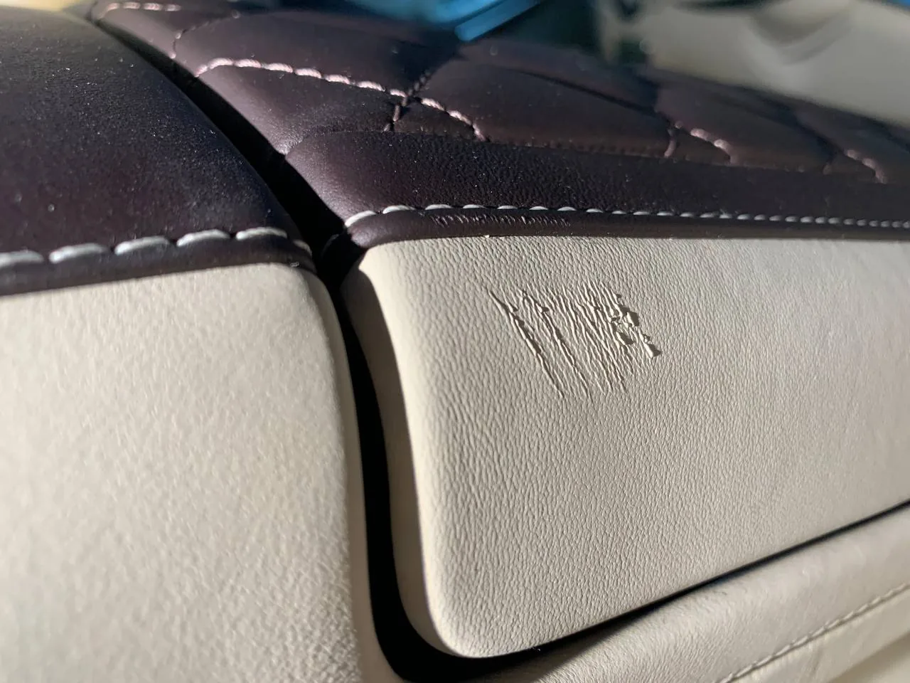 Ремонт пореза на коже для MB Maybach
