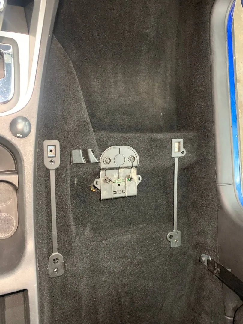 Химчистка салона автомобиля для Peugeot 307