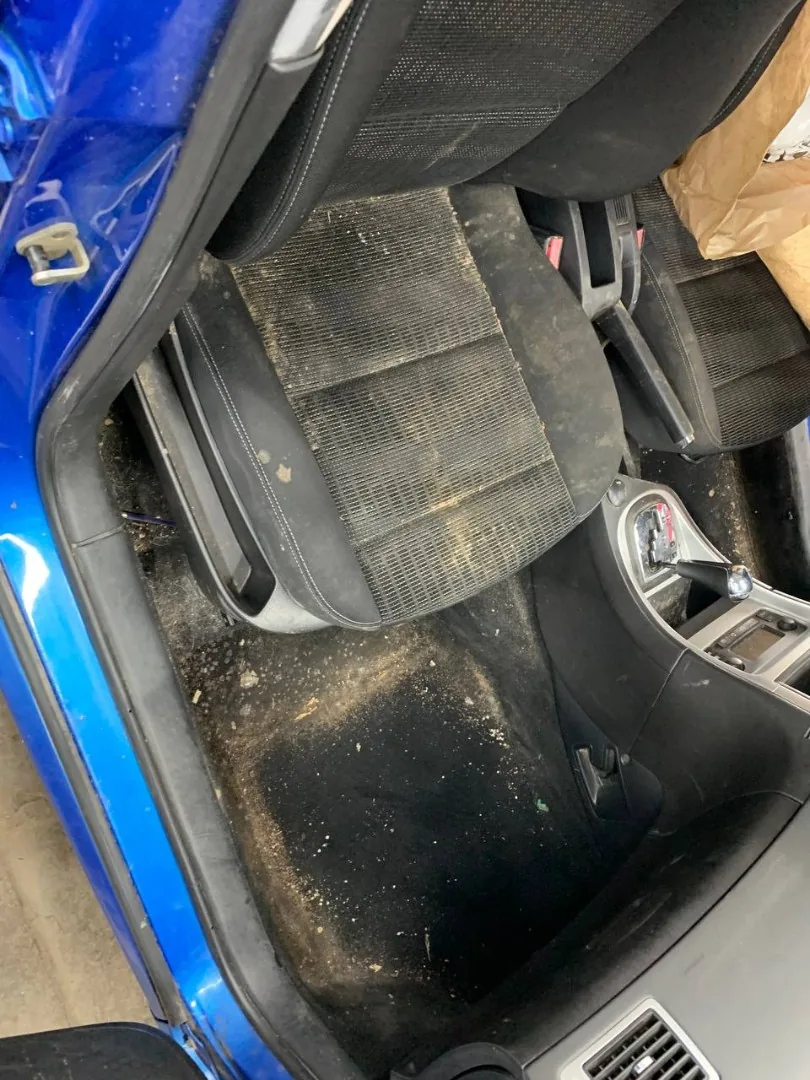 Химчистка салона автомобиля для Peugeot 307