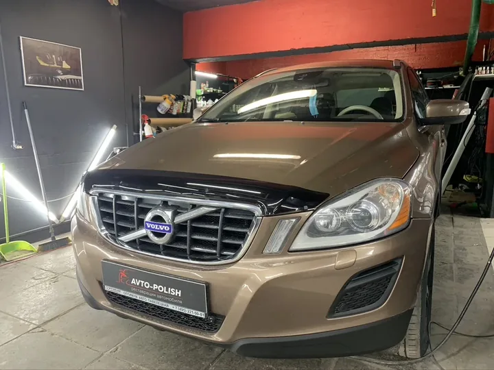 Ремонт прожога на ковролине для Volvo XC60