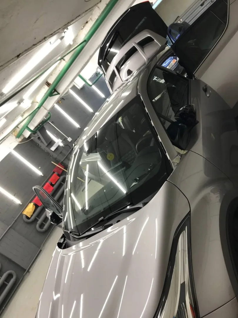 Оклейка крыши черной пленкой для Toyota C-HR