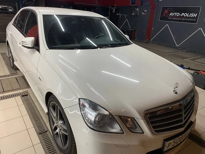 Профессиональная замена стекла для Mercedes-Benz E