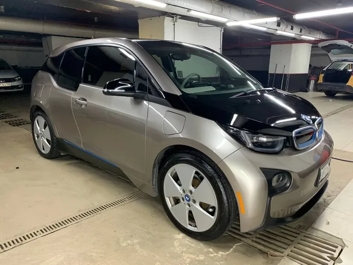 Восстановление салона для BMW i3