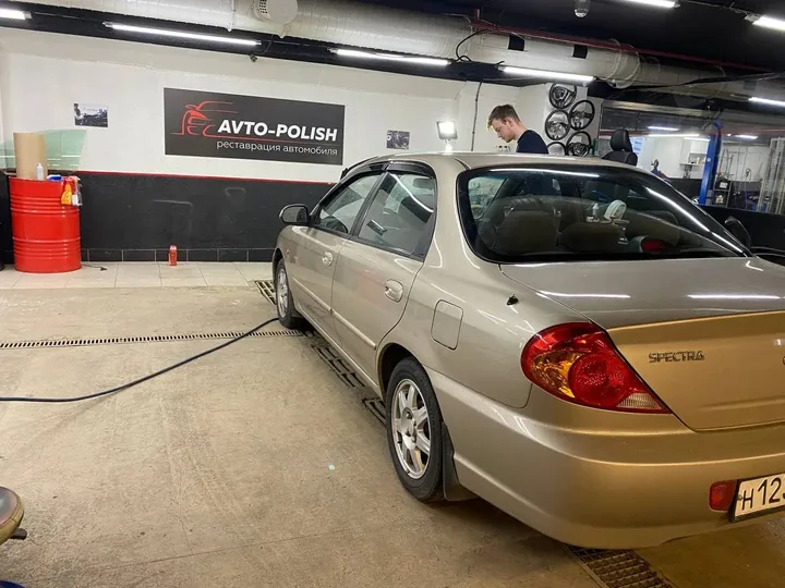 Отполировали лобовое стекло для Kia Spectra