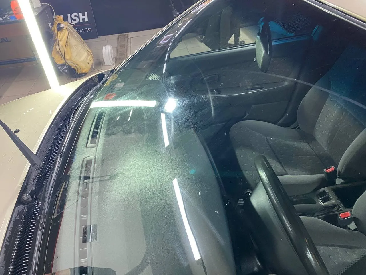 Отполировали лобовое стекло для Kia Spectra