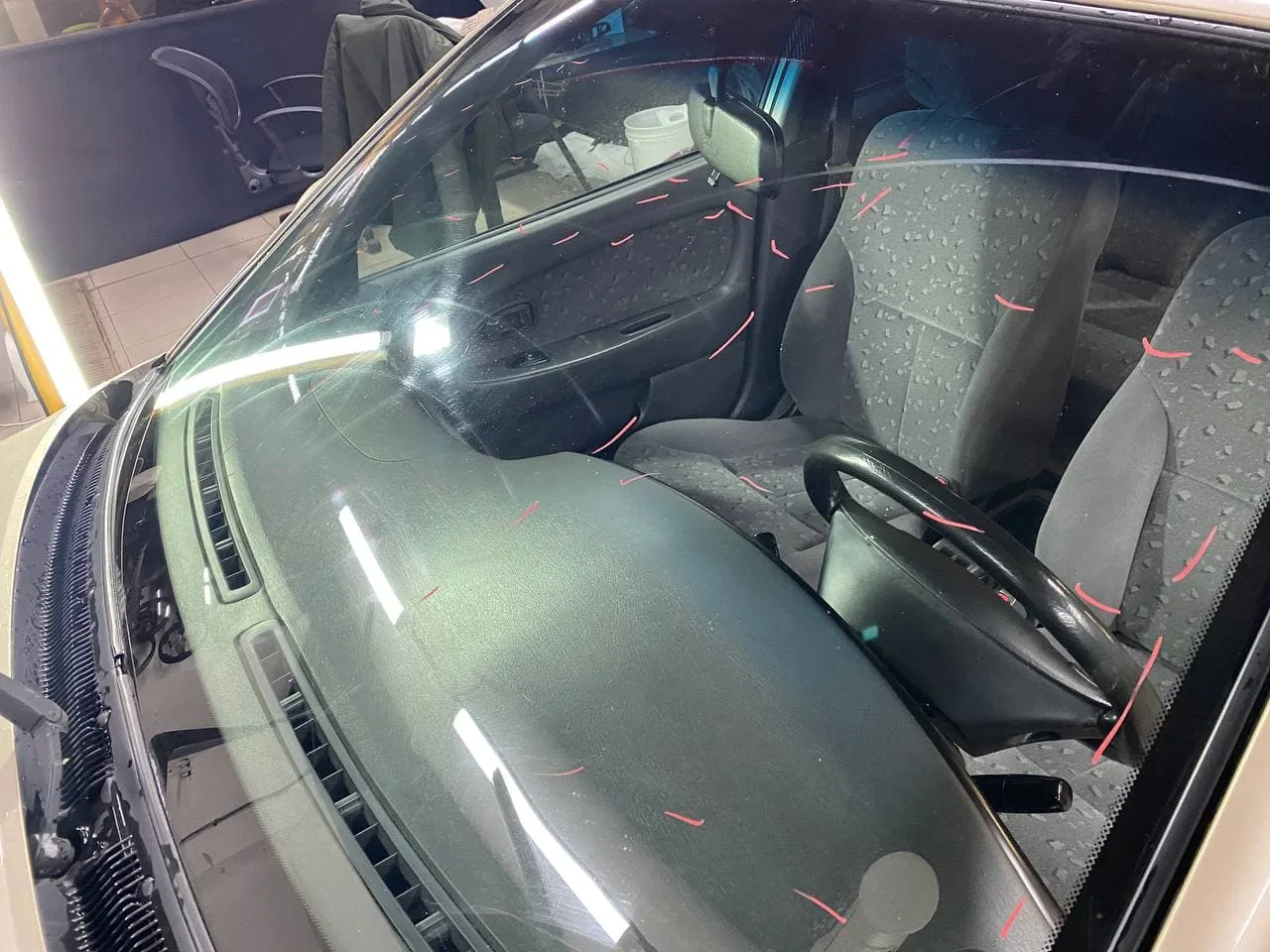 Отполировали лобовое стекло для Kia Spectra