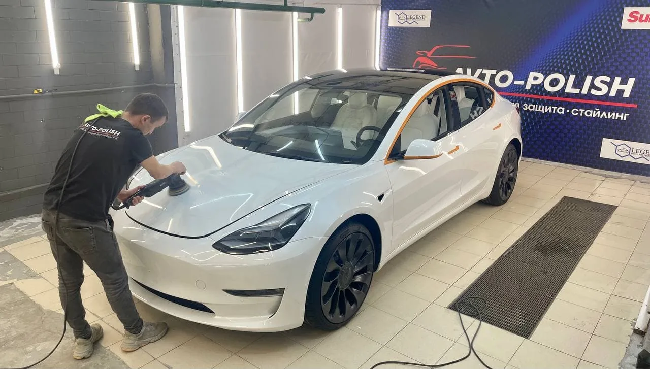 Полная оклейка кузова + бронь стекла + тонировка для Tesla Model 3