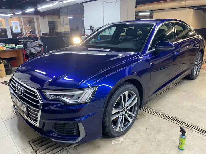 Полировка автомобиля и нанесение жидкого стекла для Audi A6