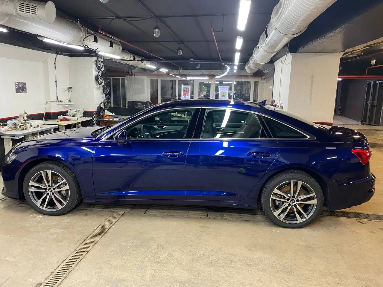 Полировка автомобиля и нанесение жидкого стекла для Audi A6