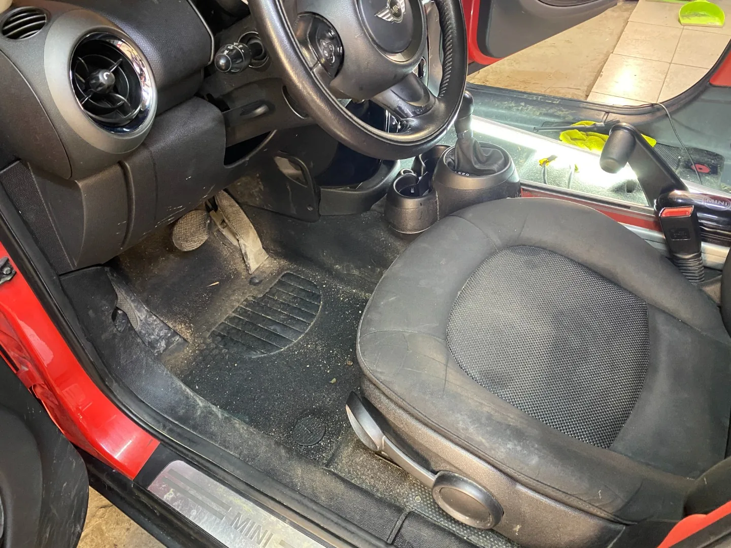 Химчистка салона автомобиля для Mini Cooper