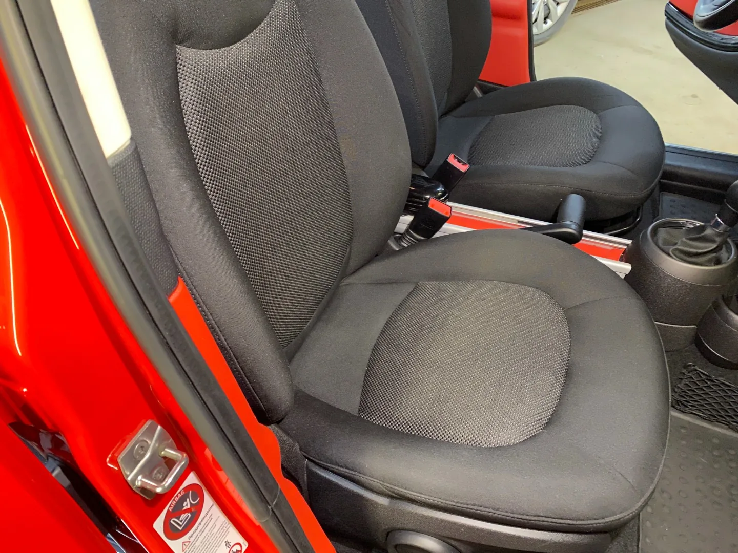 Химчистка салона автомобиля для Mini Cooper