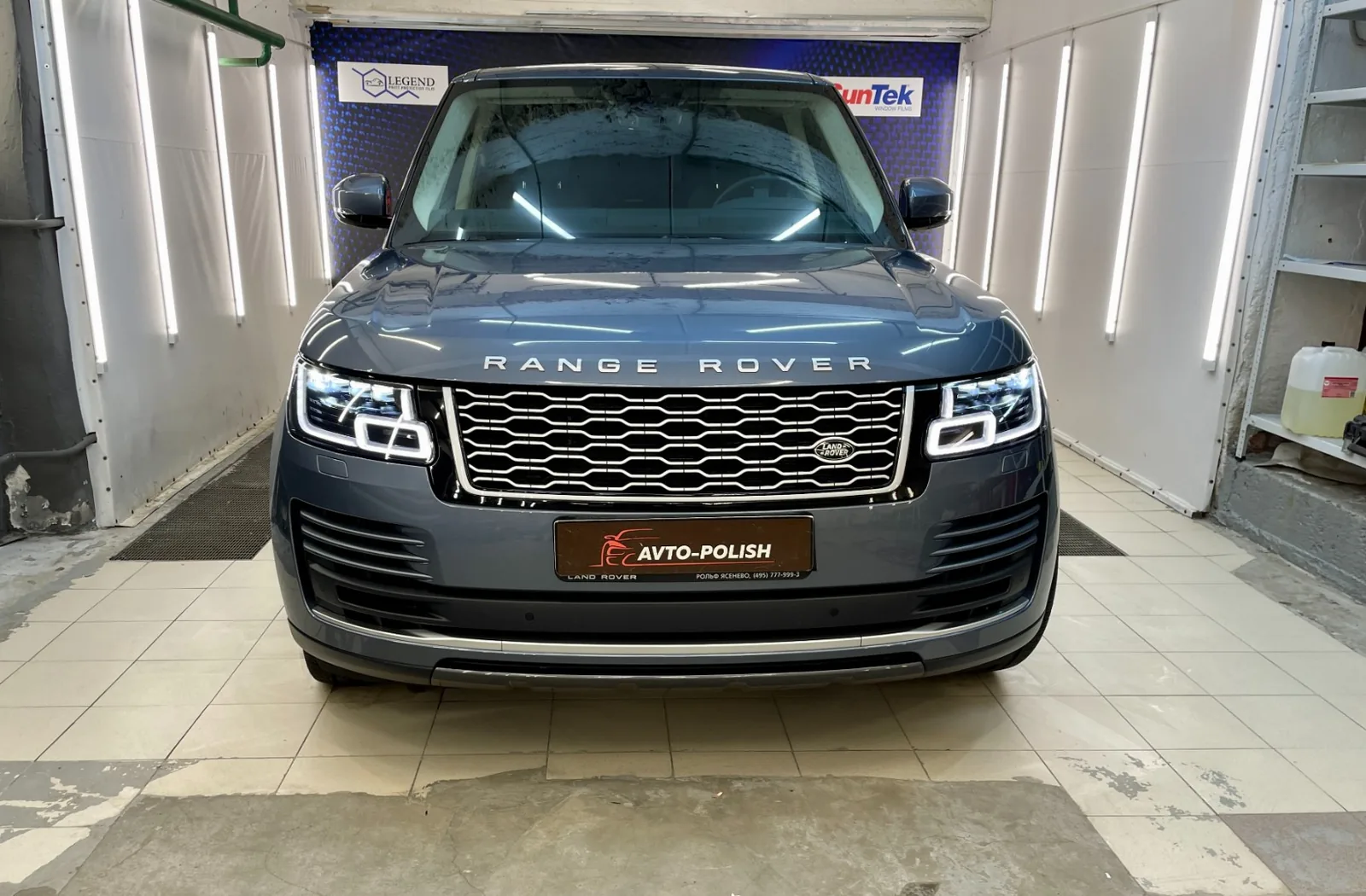 Оклейка автомобиля пленкой Bodyfence для Range Rover Vogue