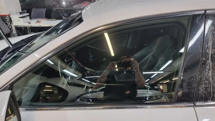 Полировка + шлифовка бокового стекла для Lexus