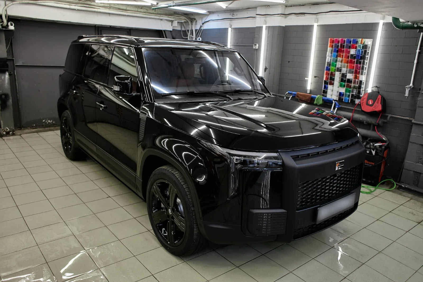 Оклейка автомобиля матовой пленкой для Polar Stone