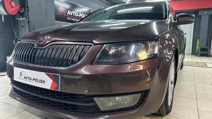 Химчистка с разбором, оклейка фар и покраска руля для Skoda Octavia