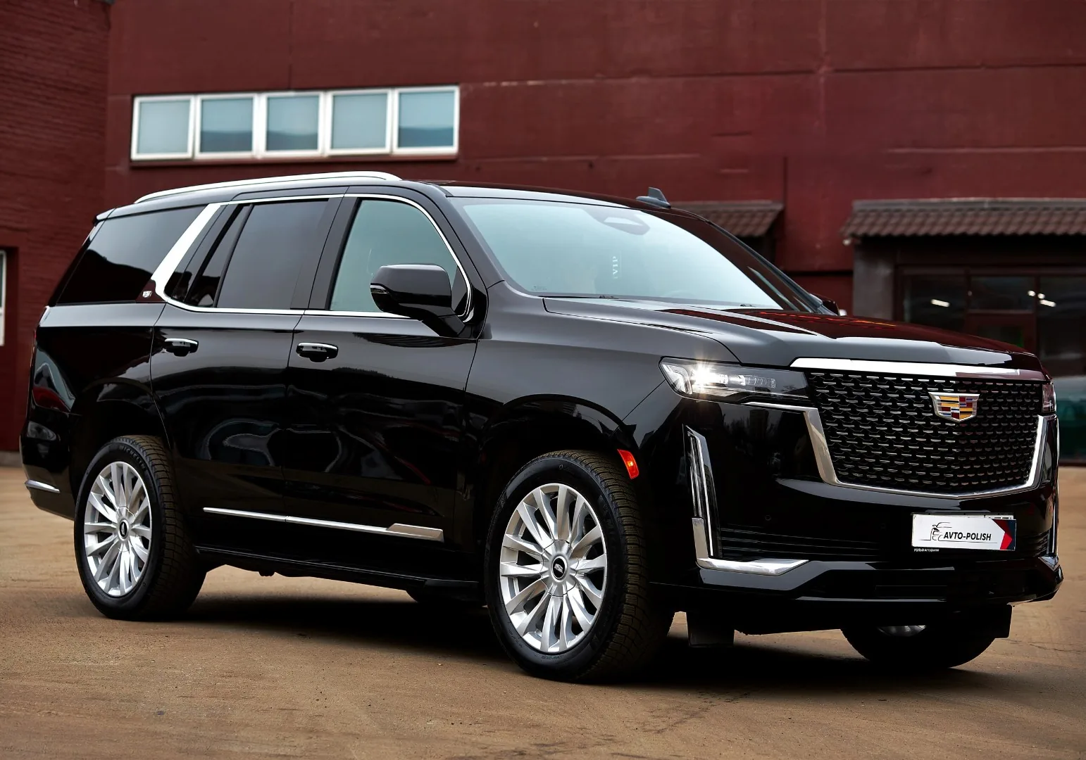 Полировка, керамика и антидождь от Krytex Pro для Cadillac