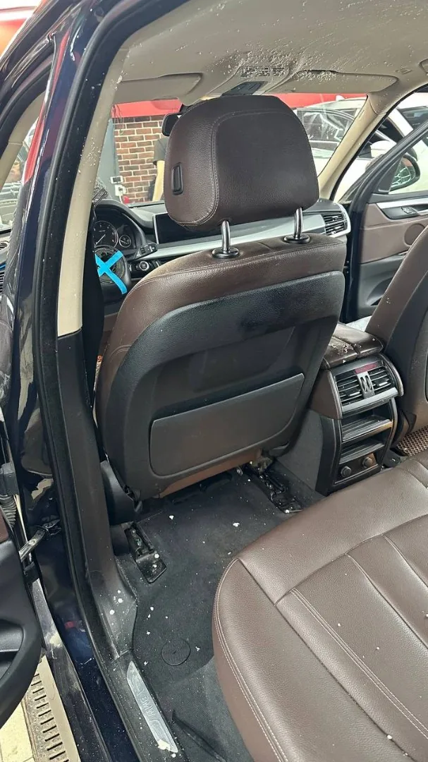 Химчистка и реставрация салона для BMW X5