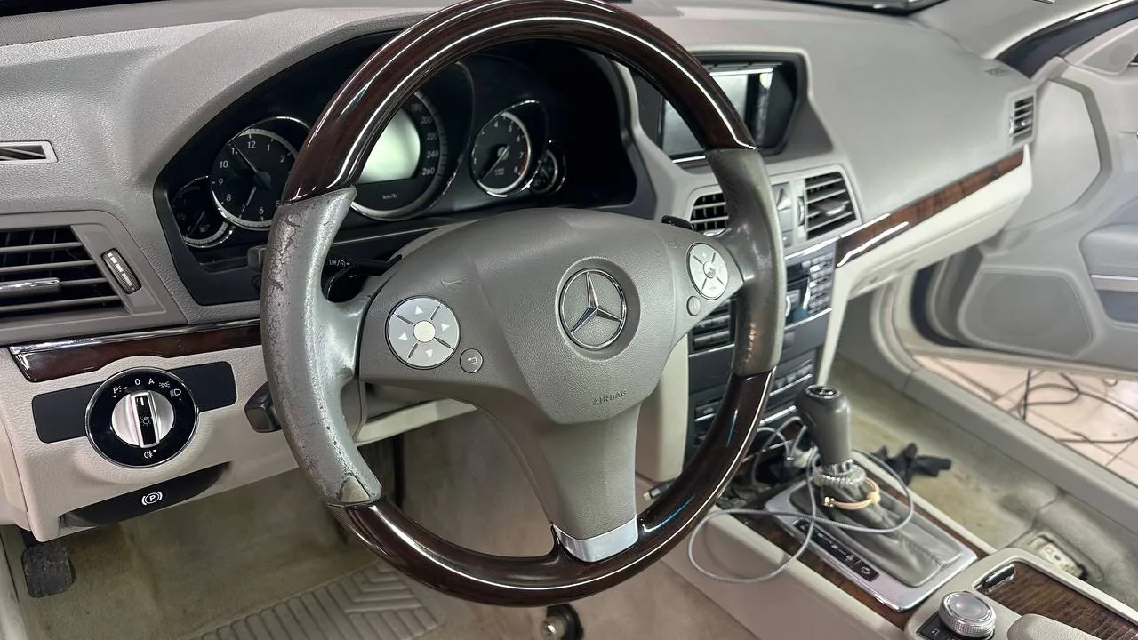 Реставрация салона для Mercedes-Benz
