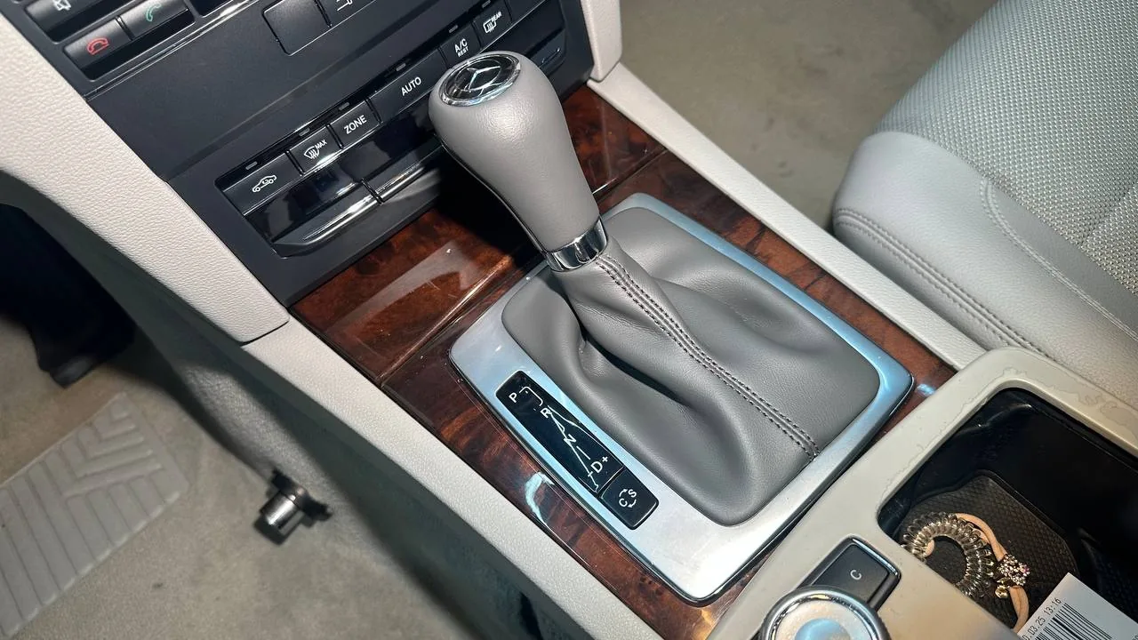 Реставрация салона для Mercedes-Benz